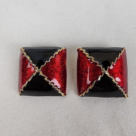 Vintage Red & Black Enamel Metal Cip On Earrings - Picture 1 of 4